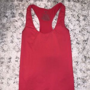 Guess workout top